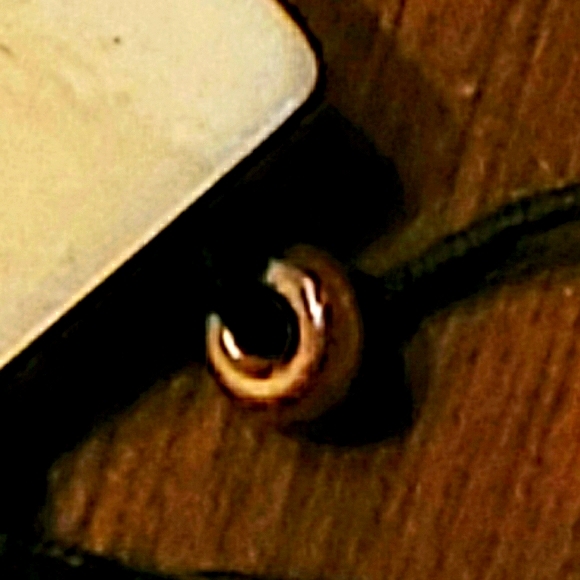 🔴 Carved Bone Bracelet - Picture 9 of 12